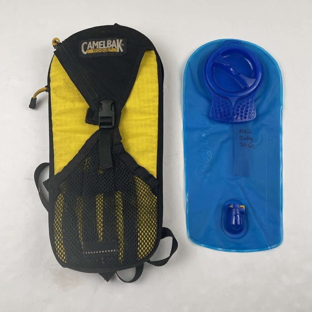 Camelbak Rogue Hydration Backpack Lightweight Ripstop Canvas Yellow Black